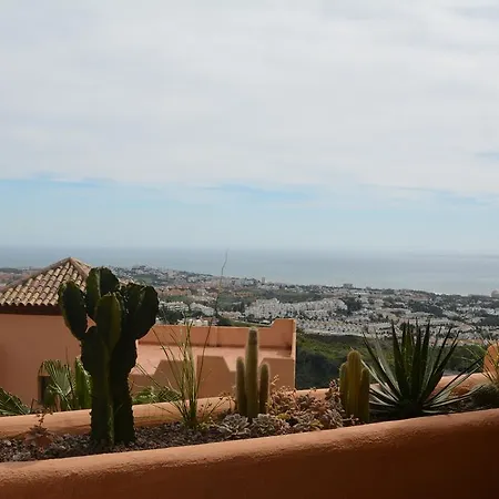 Los Alcores De Calahonda Mijas